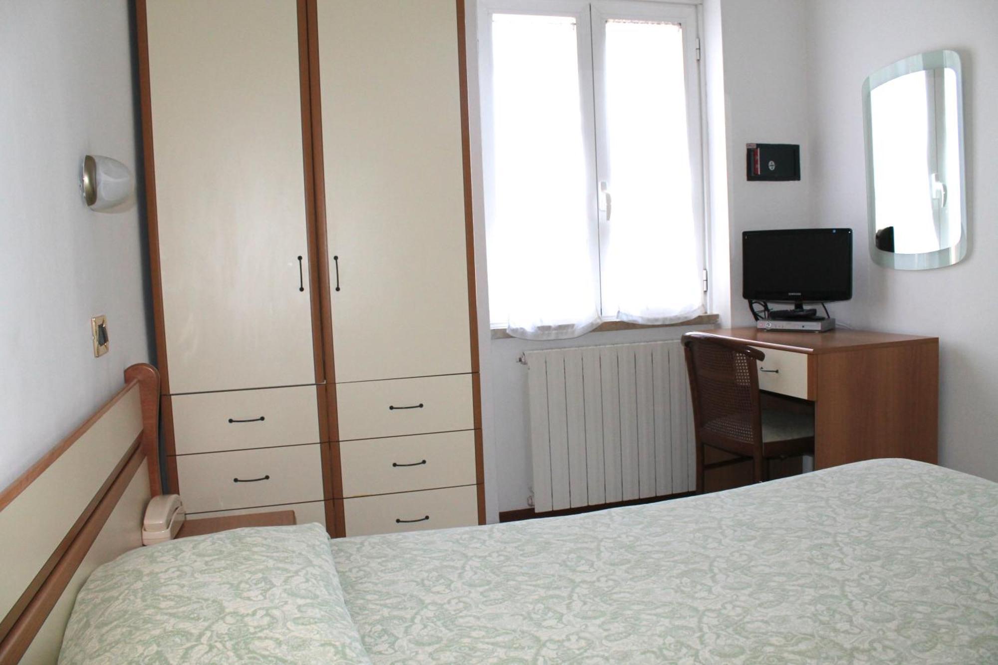 Hotel I 4 Assi Viareggio Quarto foto