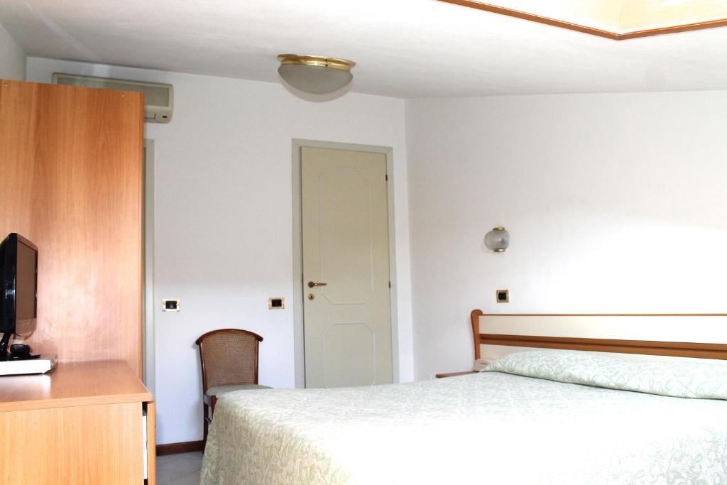 Hotel I 4 Assi Viareggio Quarto foto